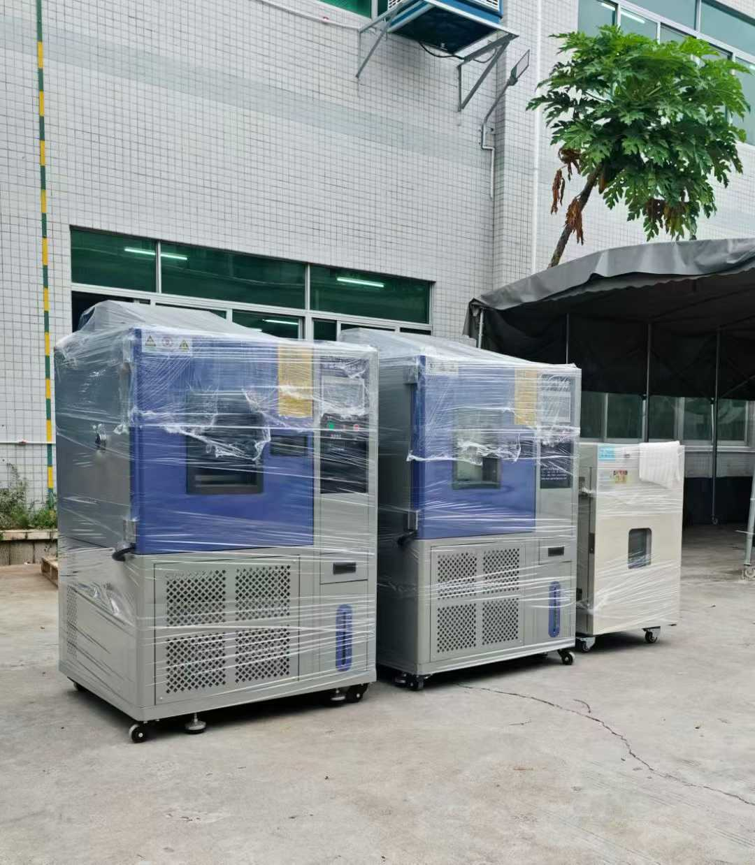 150L恒温恒湿箱与300度高温箱 150L恒温恒湿箱与300度高温箱